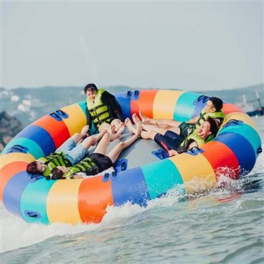 Gêm Tynnu Dŵr Theganadwy Cwch Disgo Troellwr Arnofio